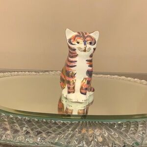 Royal Crown Derby Cat 3.5" cat in Gold and Blue